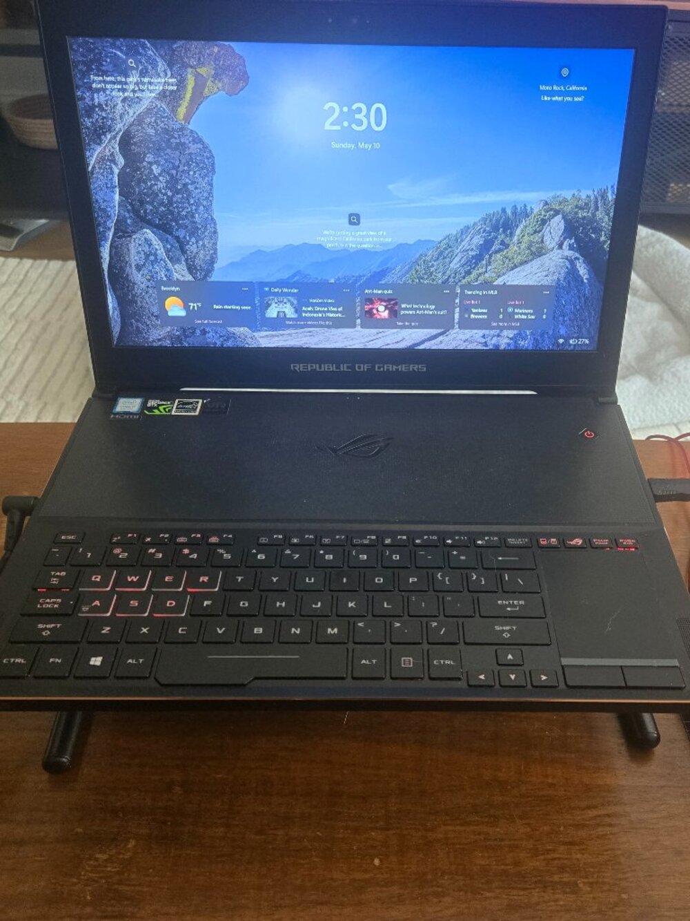 ASUS ROG Zephyrus GX501 (15.6”) (Powers On) (Please Read Description!)